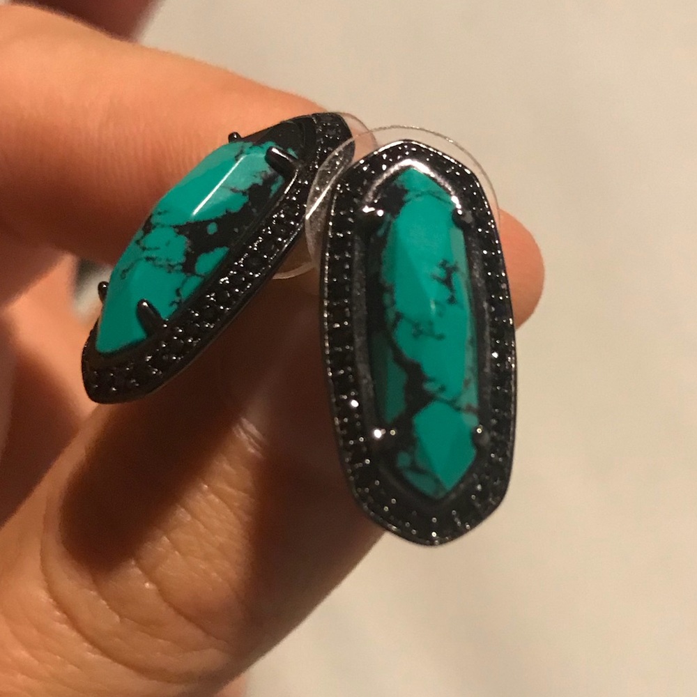 Kendra Scott earrings and dust bag